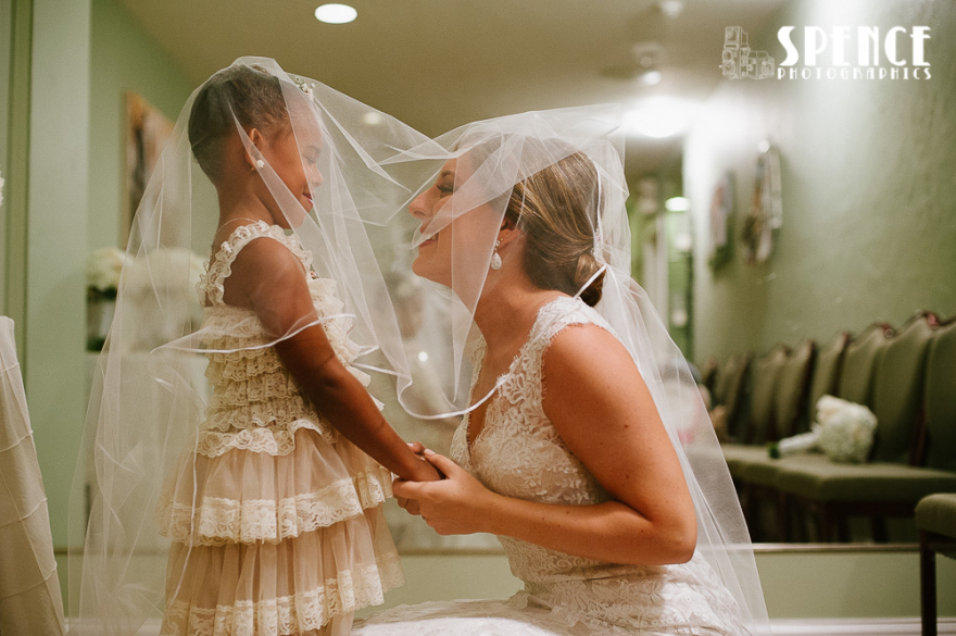 Hollow_Creek_Middletown_Wedding_Julianne_Joey_blog_022