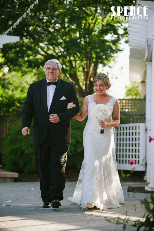 Hollow_Creek_Middletown_Wedding_Julianne_Joey_blog_035