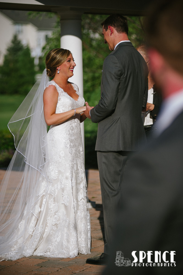 Hollow_Creek_Middletown_Wedding_Julianne_Joey_blog_037