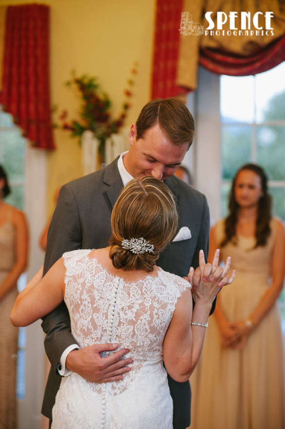 Hollow_Creek_Middletown_Wedding_Julianne_Joey_blog_066