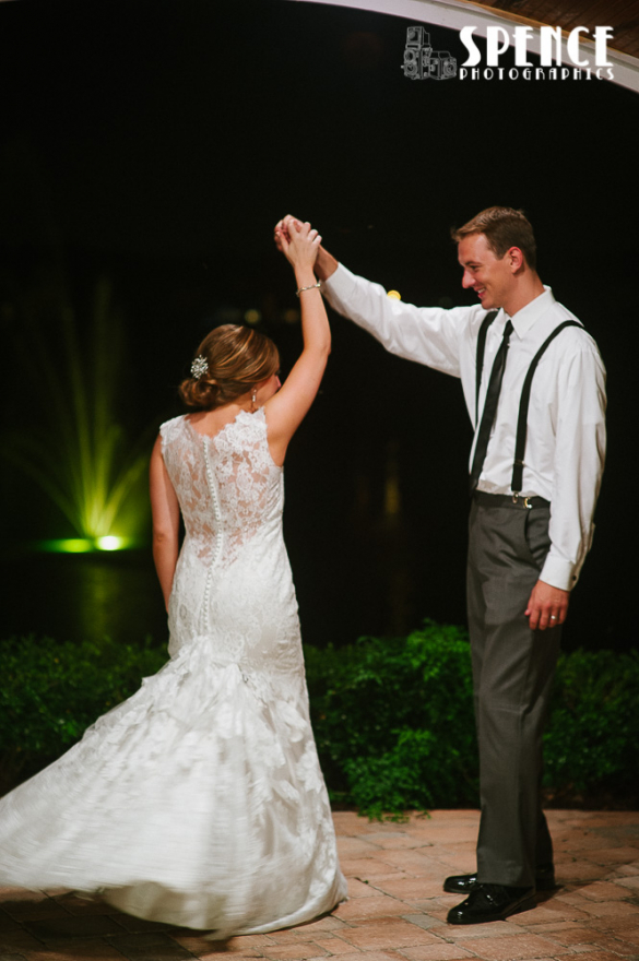 Hollow_Creek_Middletown_Wedding_Julianne_Joey_blog_079