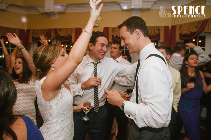 Hollow_Creek_Middletown_Wedding_Julianne_Joey_blog_086